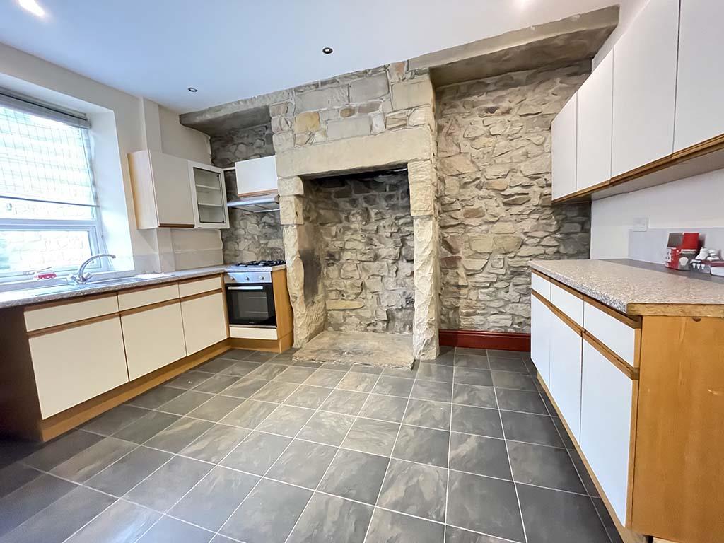 3 bedroom terraced house Let Agreed in Barnoldswick - IMG_8302.jpg